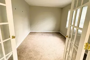 10935 Hunter Trail Ln, Charlotte, NC 28226 - Photo 4