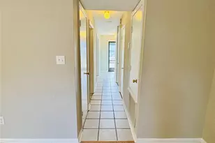 10935 Hunter Trail Ln, Charlotte, NC 28226 - Photo 8