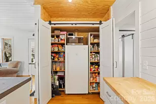 2525 Kanuga Rd, Hendersonville, NC 28739 - Photo 18