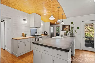 2525 Kanuga Road, Hendersonville, NC 28739 - Photo 14