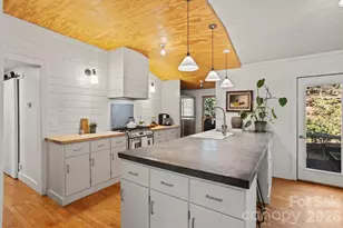 2525 Kanuga Rd, Hendersonville, NC 28739 - Photo 14