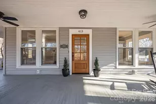 413 S Laurel St, Lincolnton, NC 28092 - Photo 2