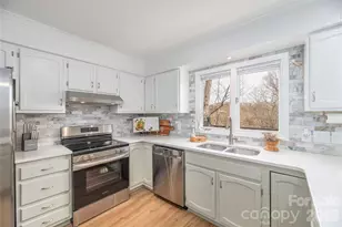 239 Stonebrook Dr, Hendersonville, NC 28791 - Photo 14