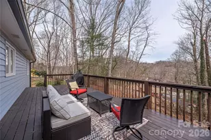 239 Stonebrook Dr, Hendersonville, NC 28791 - Photo 10