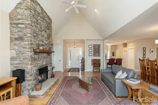 402 Claremont Dr, Flat Rock, NC 28731 - Photo 10