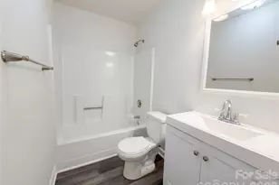 8524 Clear Meadow Ln, Charlotte, NC 28227 - Photo 10