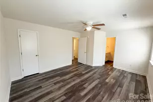 8524 Clear Meadow Ln, Charlotte, NC 28227 - Photo 4