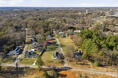 304 Lowrance Avenue, Kannapolis, NC 28081 - Photo 4