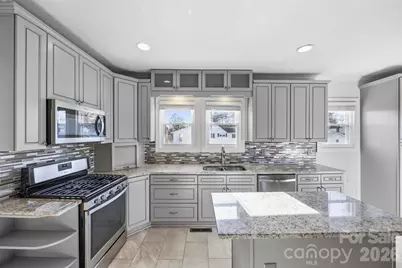 304 Lowrance Avenue, Kannapolis, NC 28081 - Photo 22