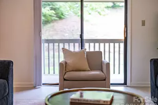 1801 Abbey Cir, Asheville, NC 28805 - Photo 6