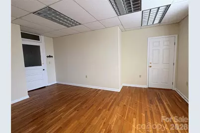 501 N Main Street, Hendersonville, NC 28792 - Photo 22