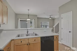 418 Doughton Ln, Charlotte, NC 28217 - Photo 8