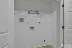 418 Doughton Ln, Charlotte, NC 28217 - Photo 24