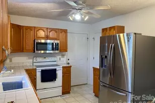 149 Pacific Dr, Statesville, NC 28677 - Photo 20