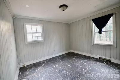 7633 Gwynne Hill Road, Charlotte, NC 28215 - Photo 14