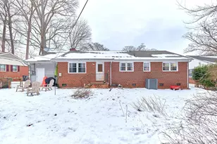 915 Onslow Dr, Greensboro, NC 27408 - Photo 28