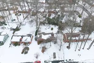 915 Onslow Dr, Greensboro, NC 27408 - Photo 32