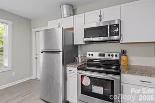 822 Lakehill Rd, Charlotte, NC 28214 - Photo 22