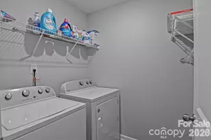 822 Lakehill Rd, Charlotte, NC 28214 - Photo 18