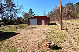 318 McCall Dr, Bessemer City, NC 28016 - Photo 20