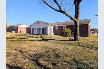 318 McCall Drive, Bessemer City, NC 28016 - Photo 2