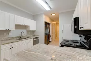 9233 Meadow Vista Rd, Charlotte, NC 28213 - Photo 16