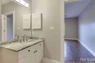 9233 Meadow Vista Rd, Charlotte, NC 28213 - Photo 8