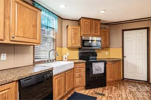 97 Pine Ridge Dr, Taylorsville, NC 28681 - Photo 8