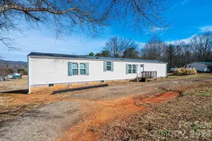 97 Pine Ridge Dr, Taylorsville, NC 28681 - Photo 2