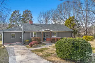 423 S Rhyne St, Dallas, NC 28034 - Photo 2