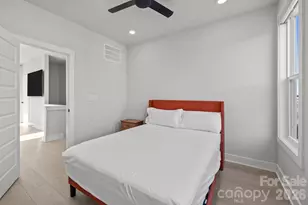 1925 Dunavant St, Charlotte, NC 28203 - Photo 26