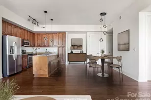 4625 Piedmont Row Dr, Charlotte, NC 28210 - Photo 6