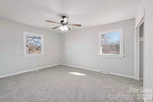 127 Mullinax Dr, Grover, NC 28073 - Photo 4