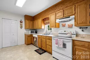 625 Milton Ave SW, Valdese, NC 28690 - Photo 12