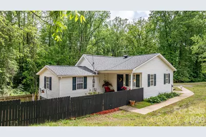 625 Milton Avenue SW, Valdese, NC 28690 - Photo 2