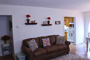 625 Milton Ave SW, Valdese, NC 28690 - Photo 8