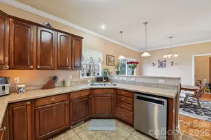 9484 Riviera Dr, Sherrills Ford, NC 28673 - Photo 12