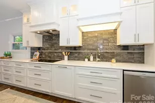 5935 Providence Glen Rd, Charlotte, NC 28270 - Photo 16