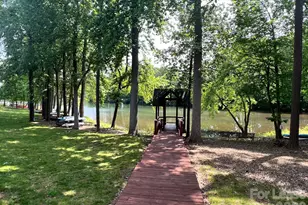 819 Northeast Dr, Davidson, NC 28036 - Photo 22