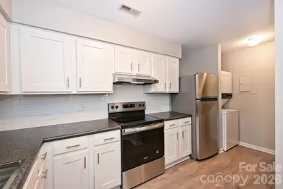 1031 Churchill Downs Court #H, Charlotte, NC 28211 - Photo 10