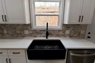 853 Haven Heights Dr, Marion, NC 28752 - Photo 8