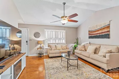 106 Thistle Court, Greenwood, SC 29649 - Photo 2