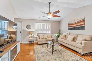 106 Thistle Ct, Greenwood, SC 29649 - Photo 2