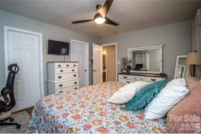 3321 39th Avenue Court NE #5, Hickory, NC 28601 - Photo 8