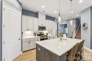 17134 Sand Bank Rd, Charlotte, NC 28278 - Photo 4