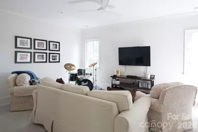 1300 Hazelhurst Avenue, Charlotte, NC 28211 - Photo 26