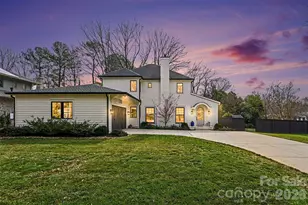 1300 Hazelhurst Ave, Charlotte, NC 28211 - Photo 2