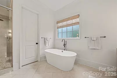 1300 Hazelhurst Avenue, Charlotte, NC 28211 - Photo 18