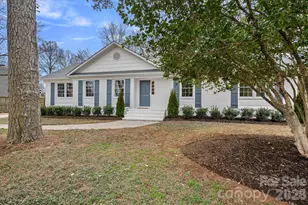 6040 Springhouse Ln, Charlotte, NC 28211 - Photo 1