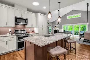 29 Stonehollow Ln, Brevard, NC 28712 - Photo 4